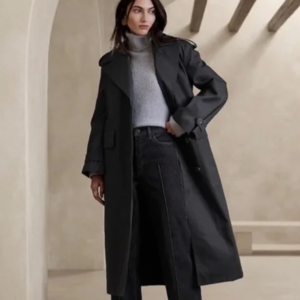 NWT TIMELESS TRENCH COAT